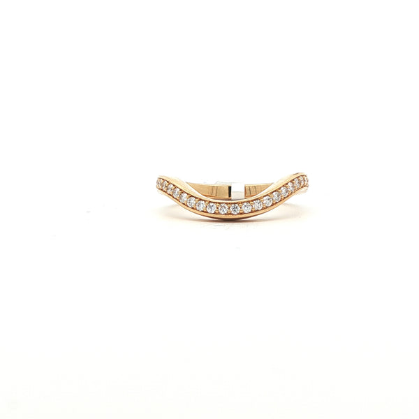 0.25 ctw Curved Diamond Band in 18K Yellow Gold
