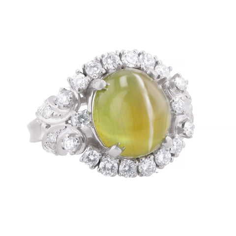 Cat's Eye Chrysoberyl and Diamond Ring
