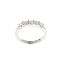 Load image into Gallery viewer, Ladies Shared Prong Diamond Band (0.75CTW)