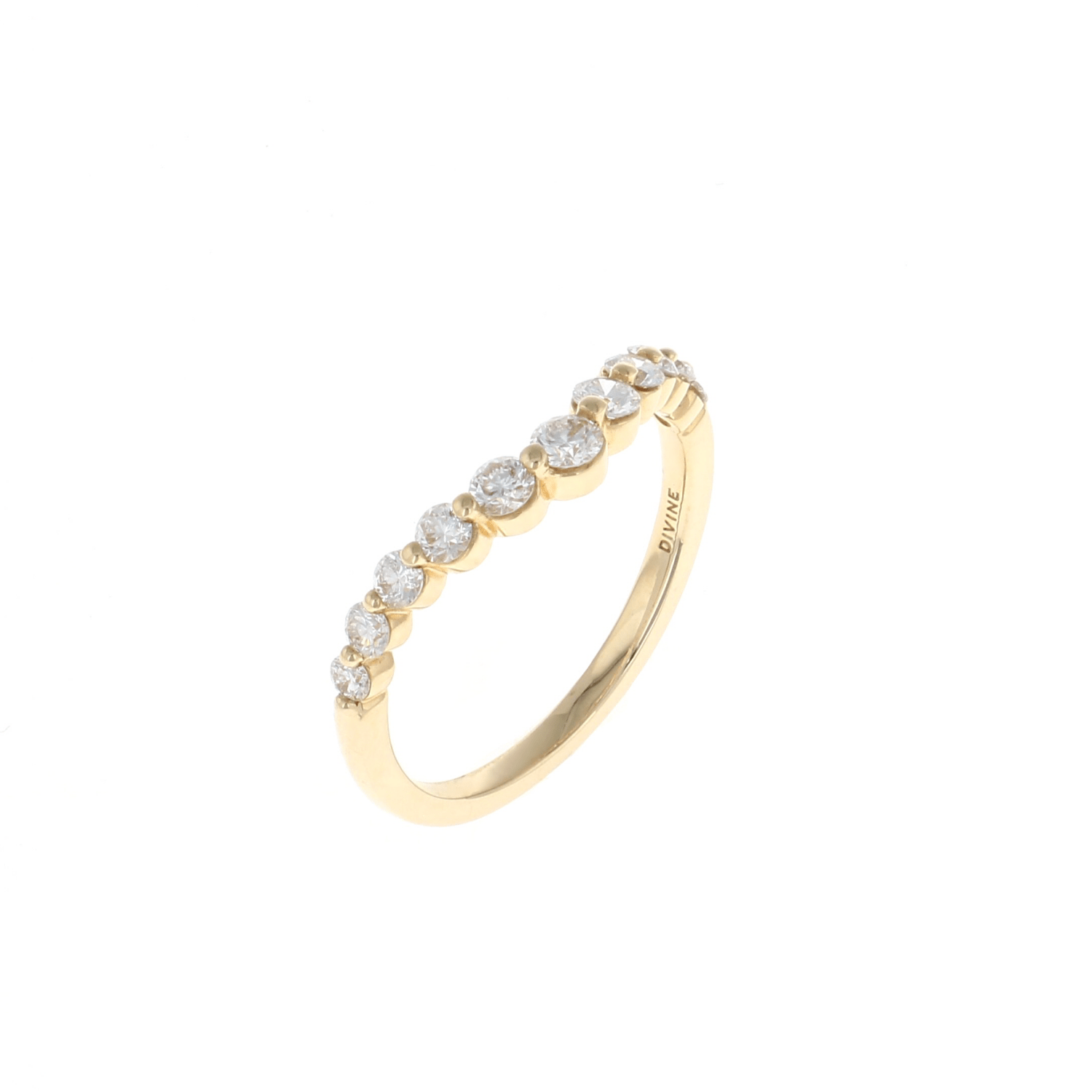 Diamond Single Prong Contour Band (0.50CTW)