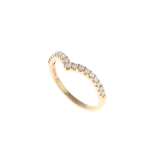 Load image into Gallery viewer, Ladies Diamond &quot;V&quot; Shaped Shared Prong Contour Band (0.27CTW)