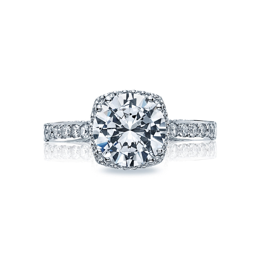 Tacori 18k White Gold Dantela Round Diamond Engagement Ring (0.37 CTW)