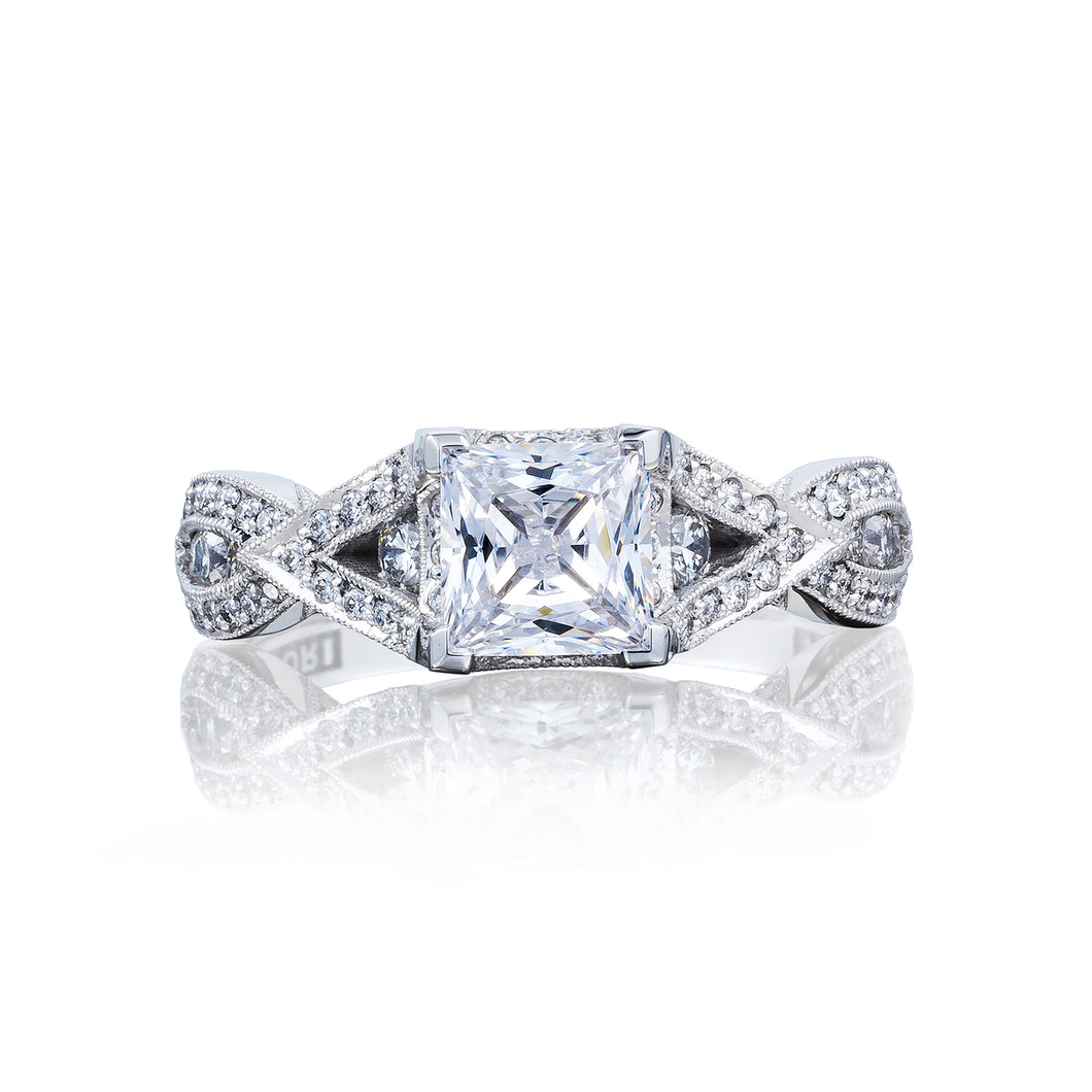 Tacori 18 k White Gold Ribbon Princess Diamond Engagement Ring (0.46 CTW)