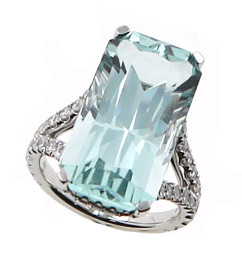 Aquamarine and Diamond Fashion Ring