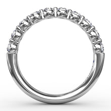 Load image into Gallery viewer, 1/2ct Single Prong Set Anniversary Band