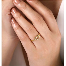 Load image into Gallery viewer, 14K Yellow Gold Twisted Heart Pretzel Ring